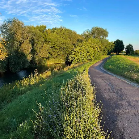 Schafstall - Nah An Erfurt Und Weimar * Wundersleben